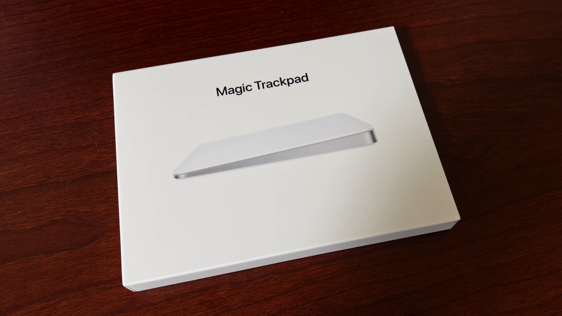 Magic Trackpad 3」の旧モデルとの外観や付属品の違い・旧モデルの中古 