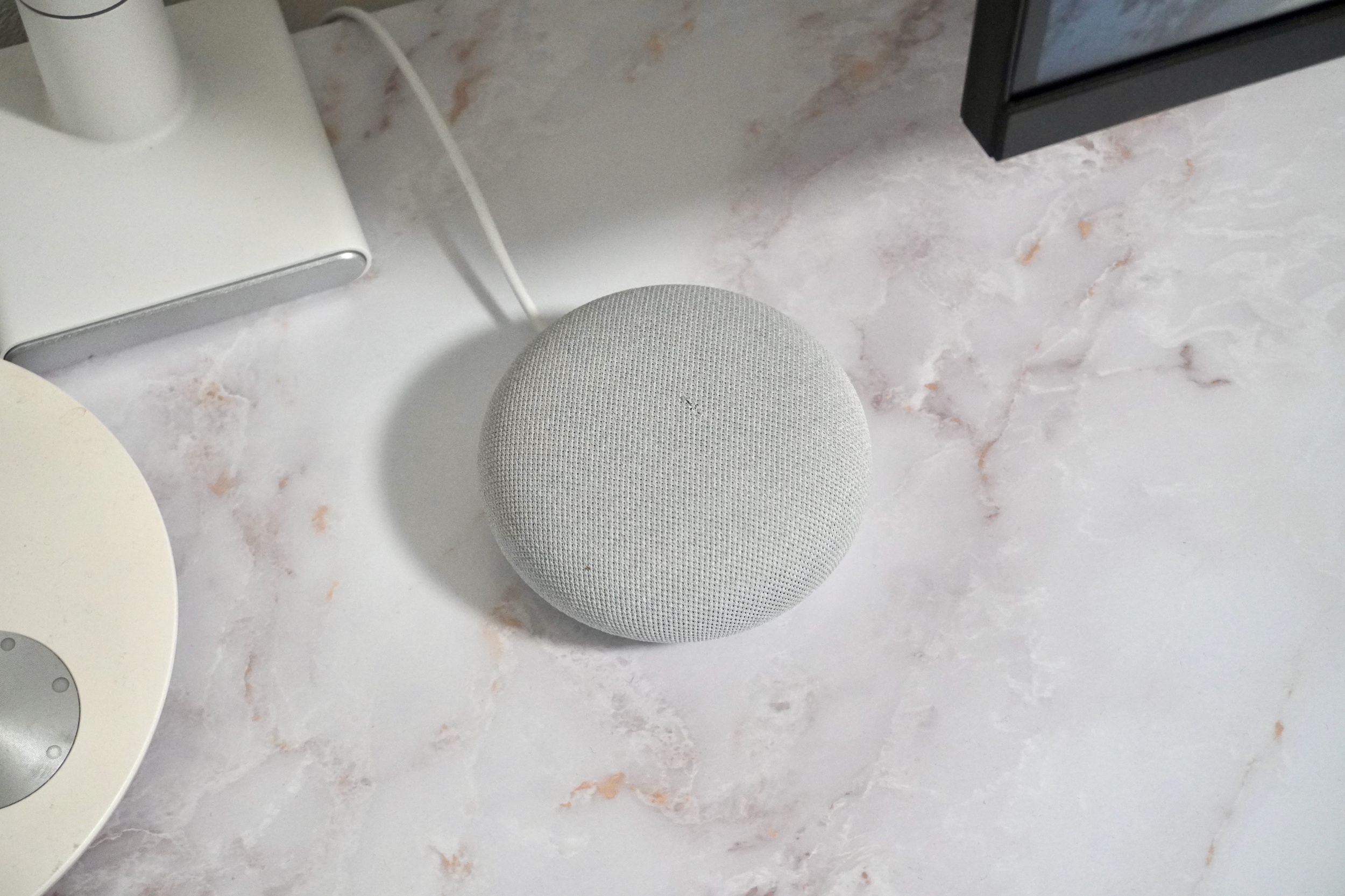 Google Nest mini