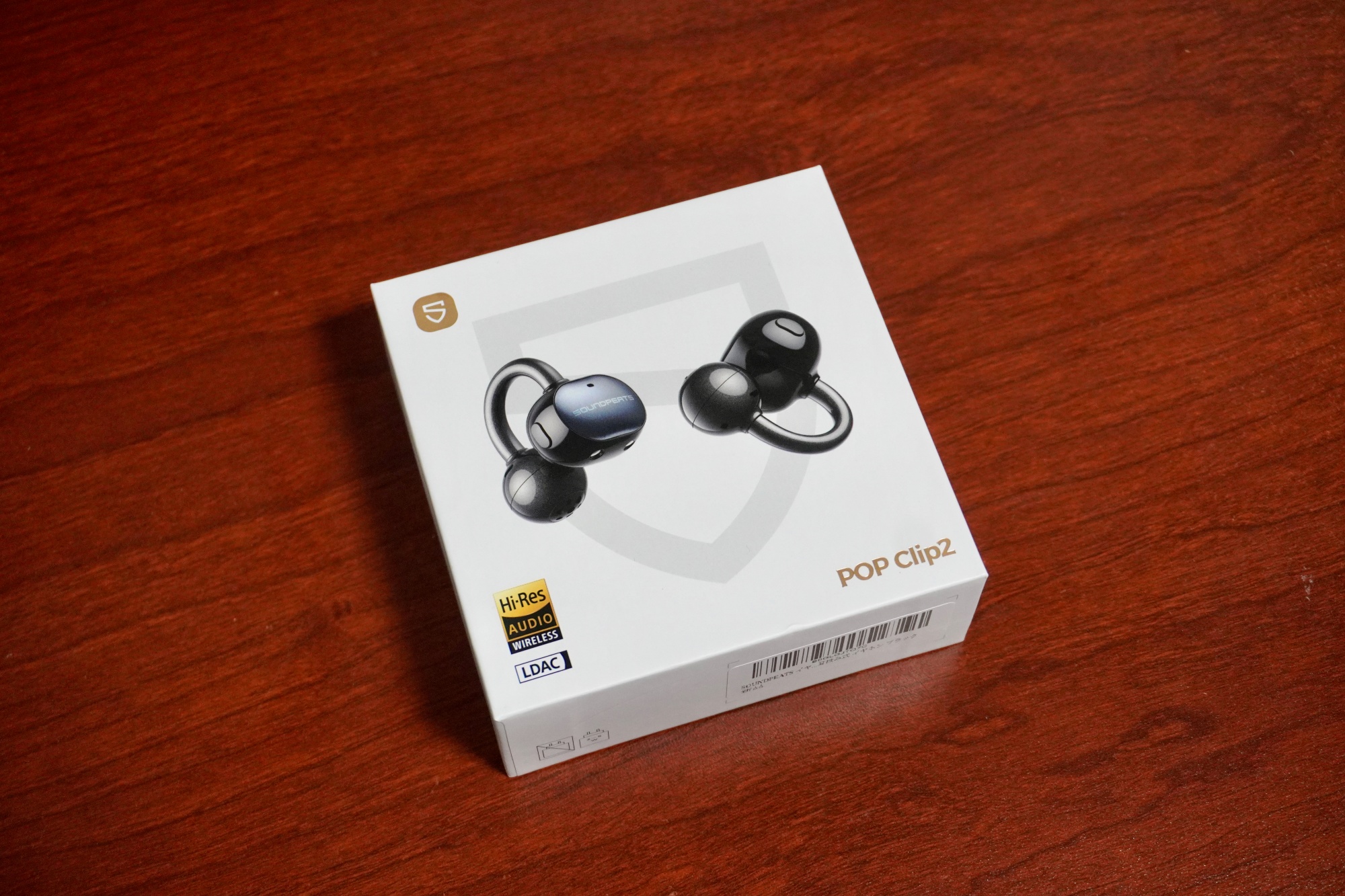 SOUNDPEATS UU2の箱